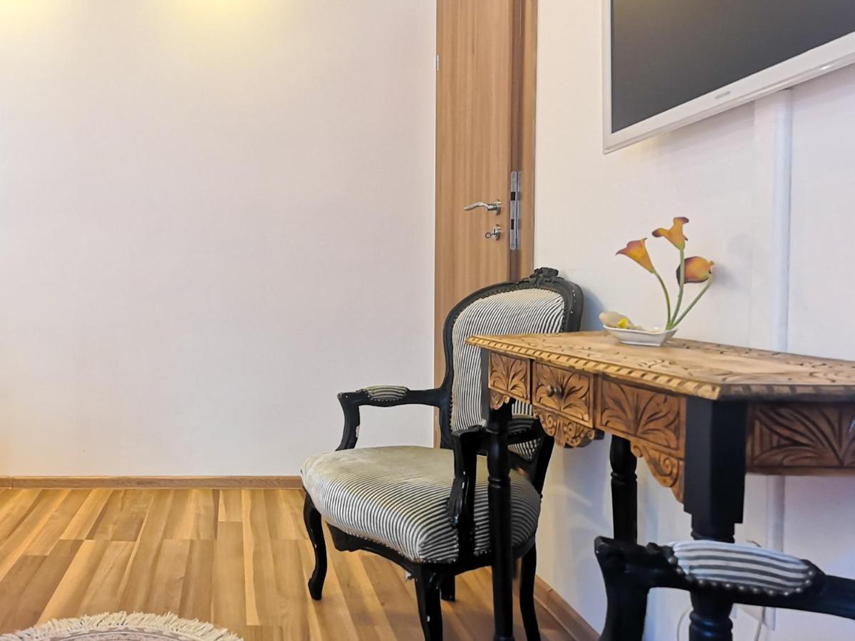 Fancy 1Bd Family Friendly In Historical Centre Bucareste Exterior foto