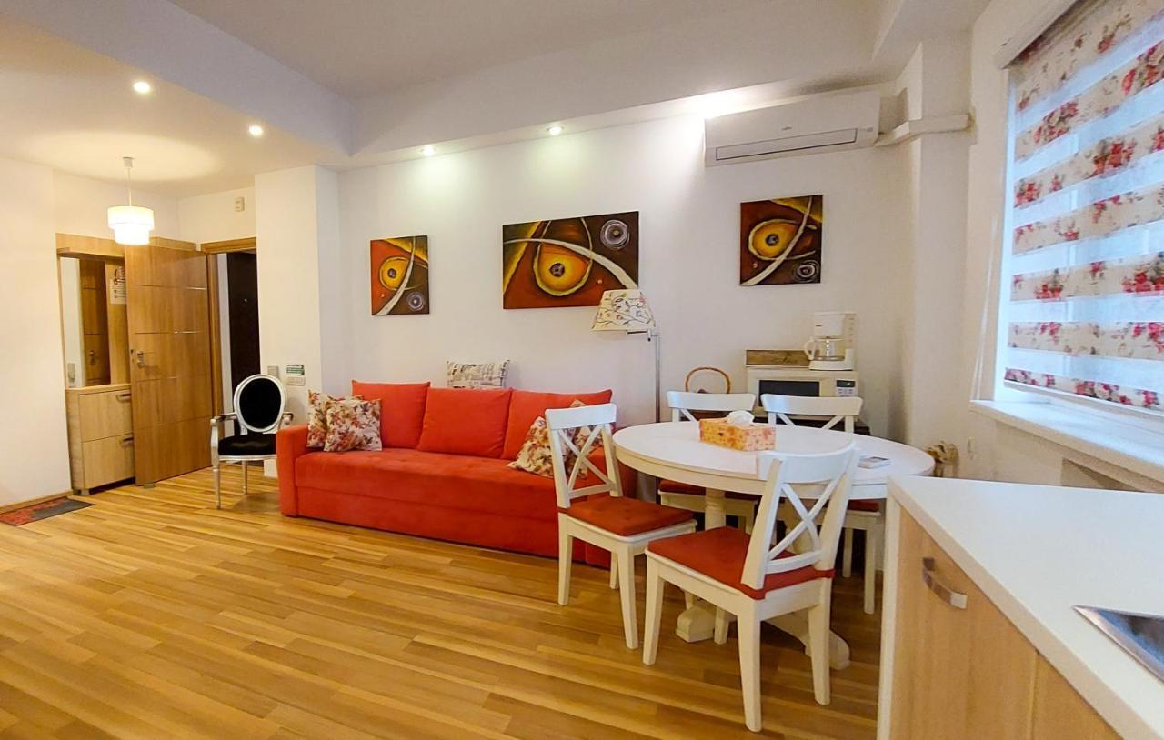 Fancy 1Bd Family Friendly In Historical Centre Bucareste Exterior foto