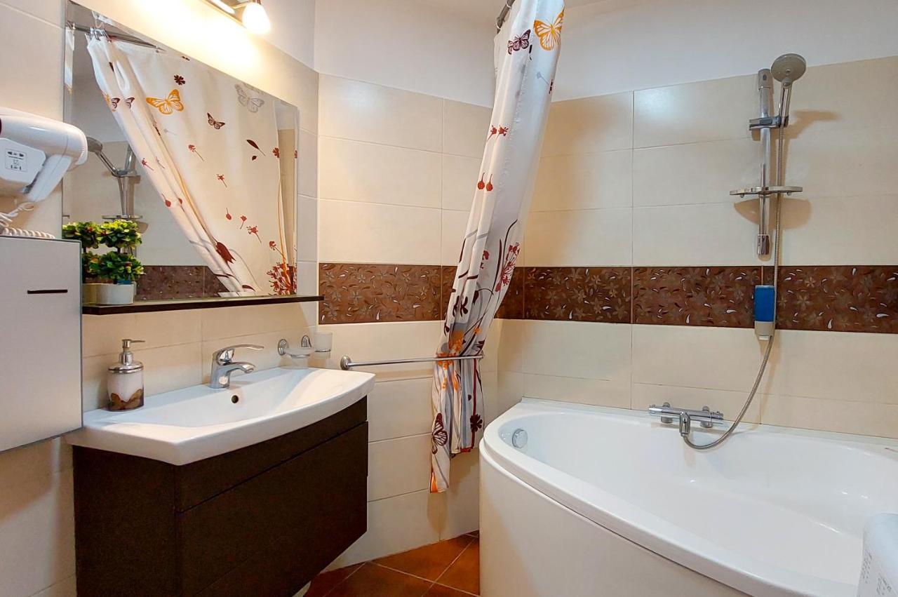 Fancy 1Bd Family Friendly In Historical Centre Bucareste Exterior foto