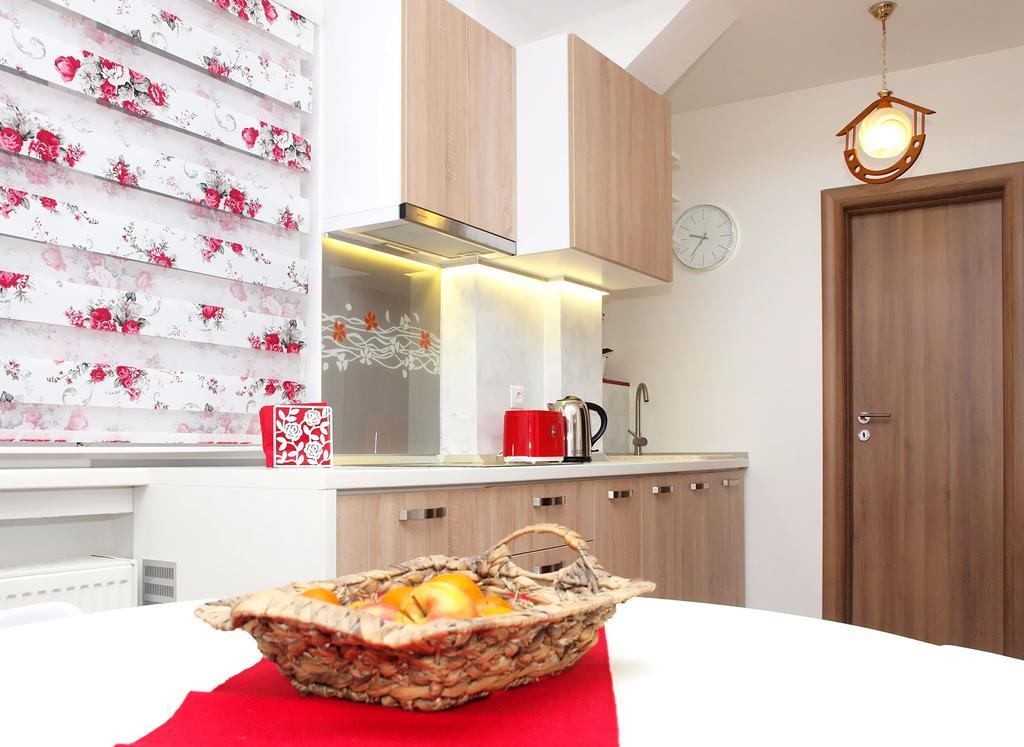 Fancy 1Bd Family Friendly In Historical Centre Bucareste Exterior foto